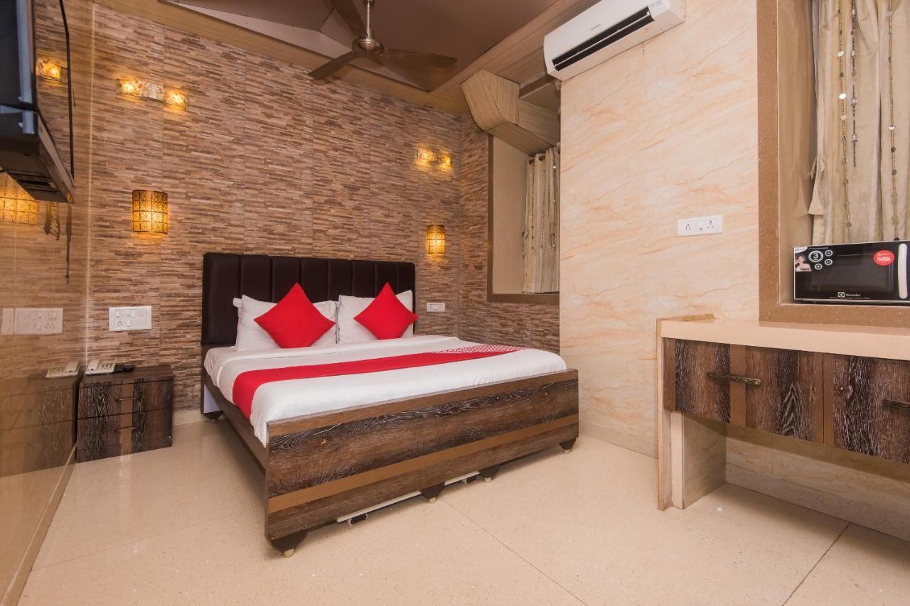 Hotel Oliver, Colaba Mumbai Dış mekan fotoğraf