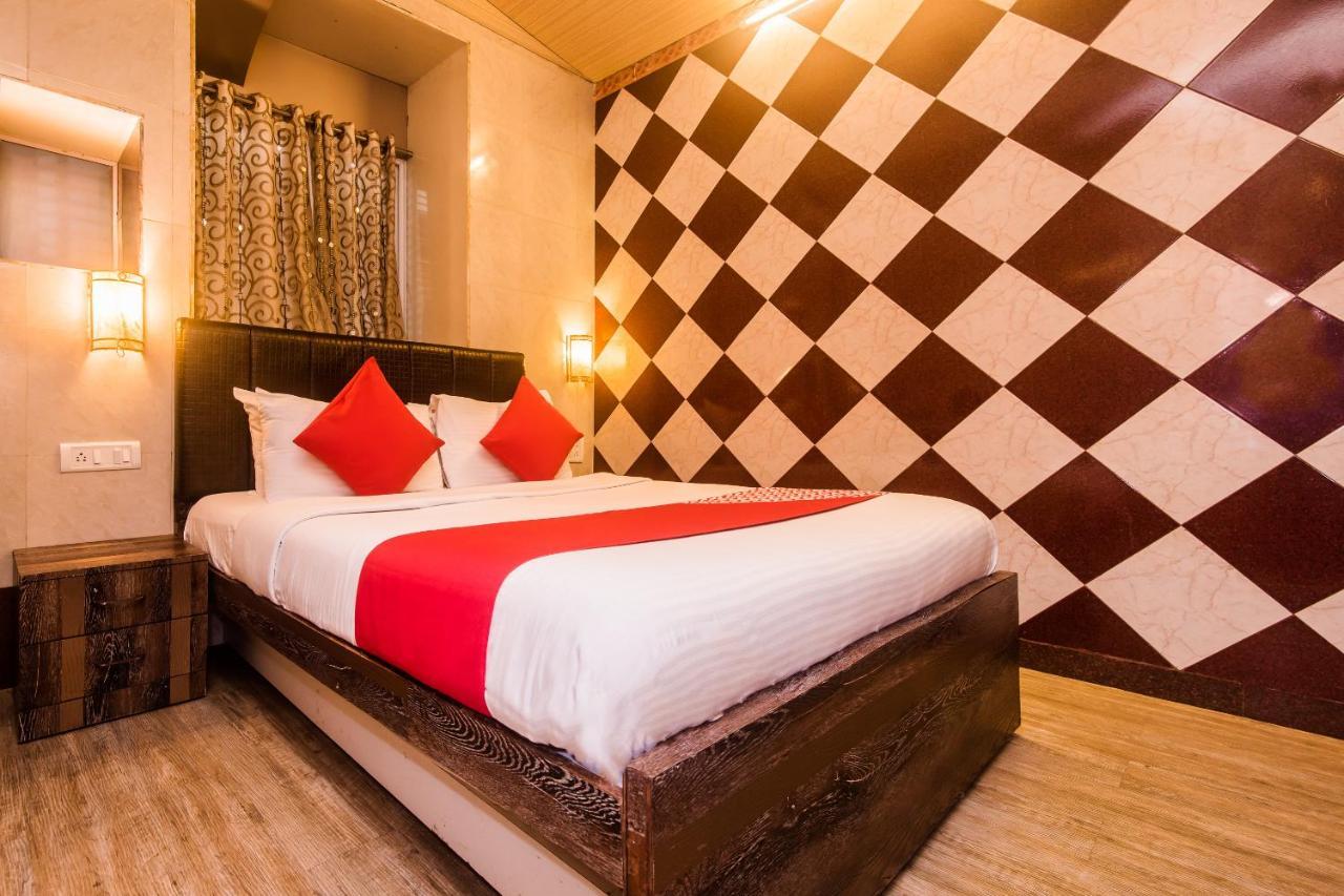 Hotel Oliver, Colaba Mumbai Dış mekan fotoğraf