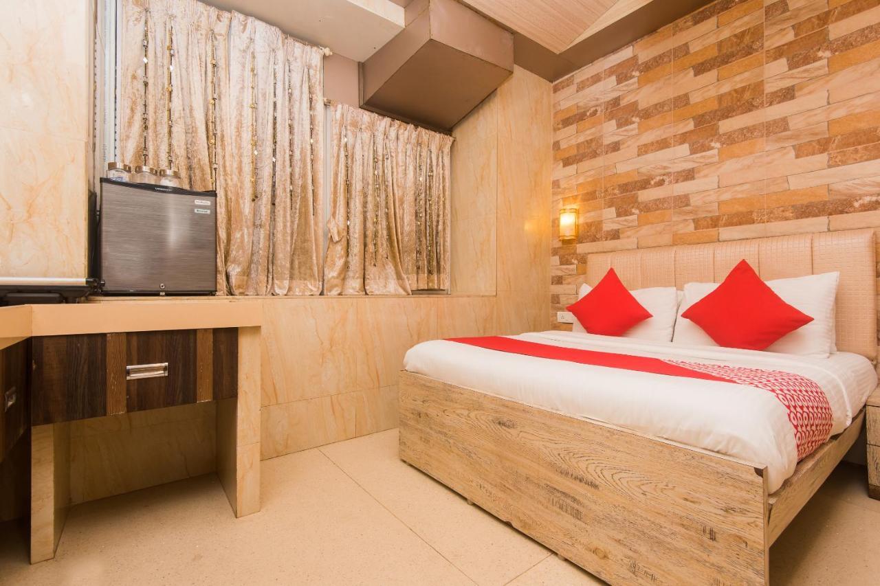 Hotel Oliver, Colaba Mumbai Dış mekan fotoğraf